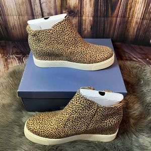 Universal Thread Leopard Print Sneakers
